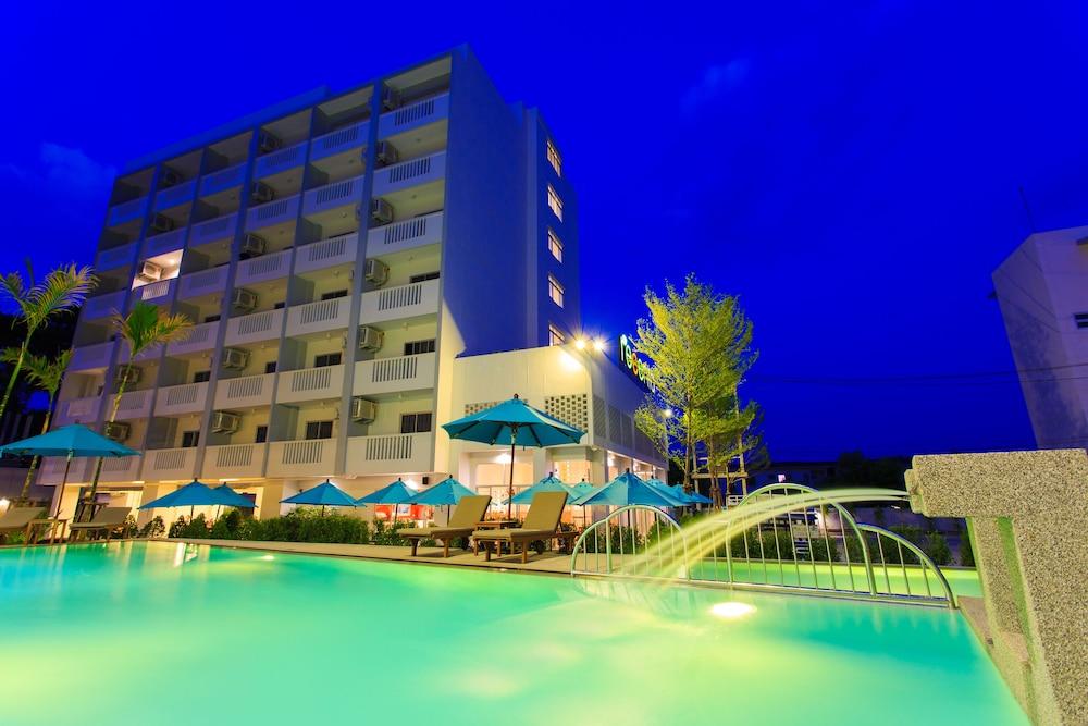 Hotel Recenta Phuket Suanluang Exterior foto