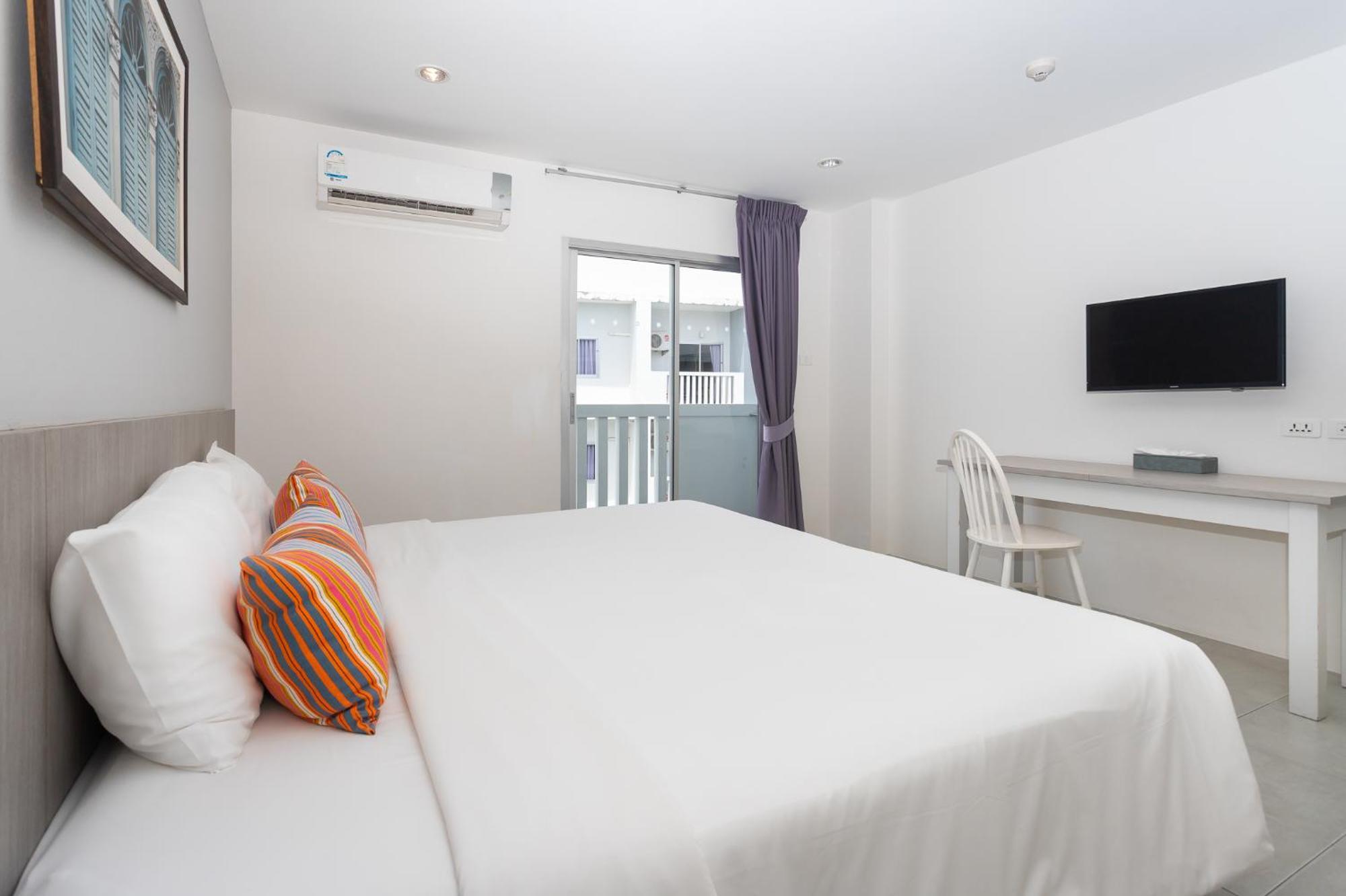 Hotel Recenta Phuket Suanluang Exterior foto