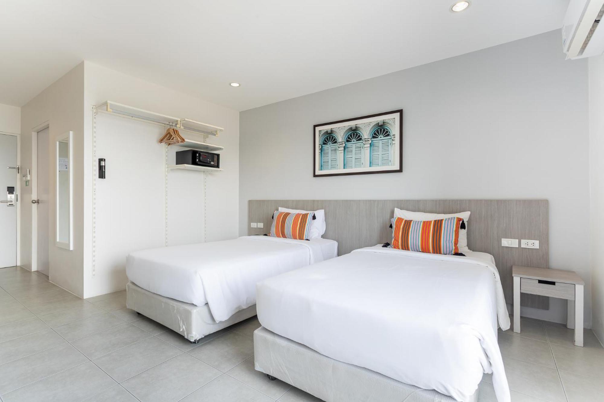 Hotel Recenta Phuket Suanluang Exterior foto