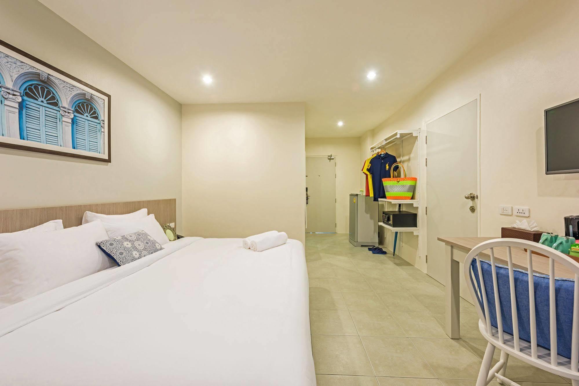 Hotel Recenta Phuket Suanluang Exterior foto