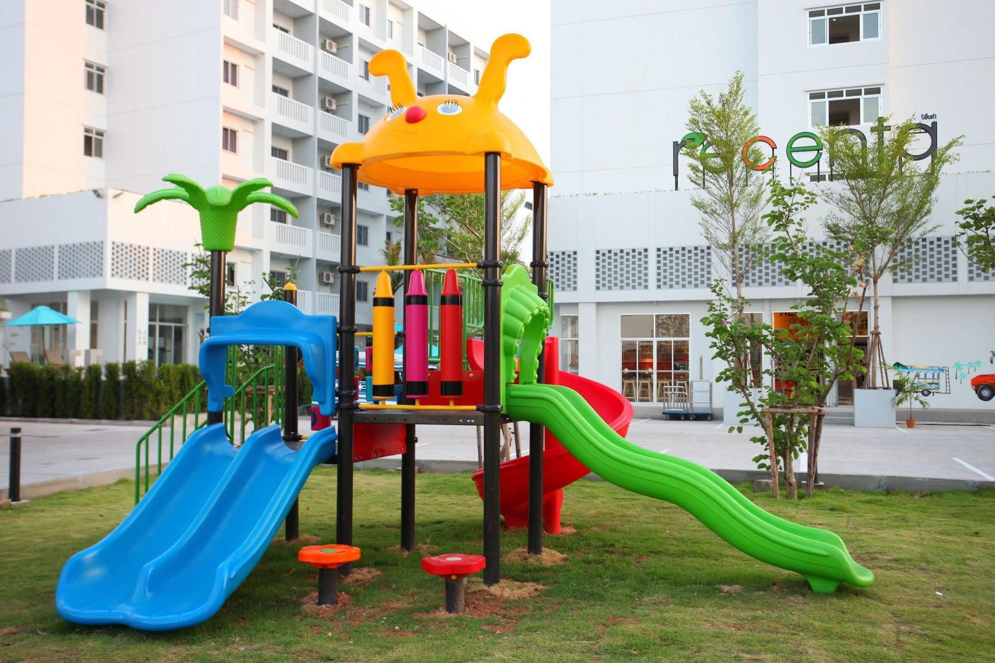 Hotel Recenta Phuket Suanluang Exterior foto