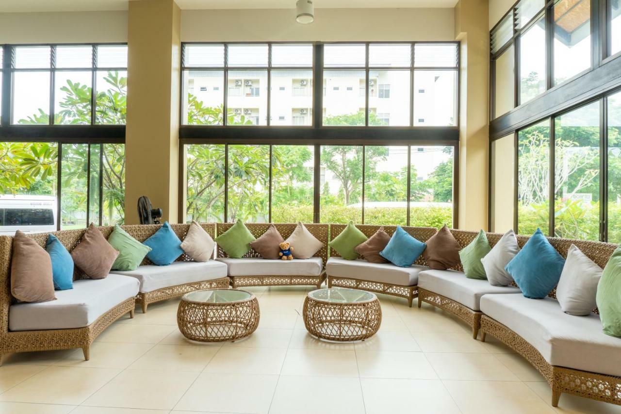 Hotel Recenta Phuket Suanluang Exterior foto